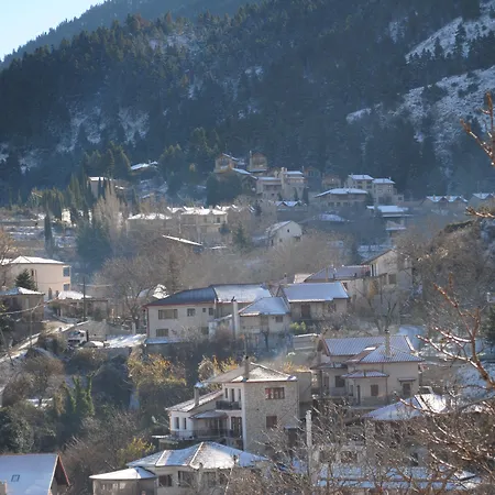 To Balkoni Tis Agorianis 2*