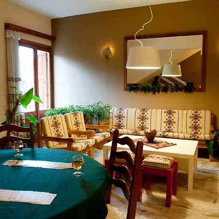 Hotel To Balkoni Tis Agorianis