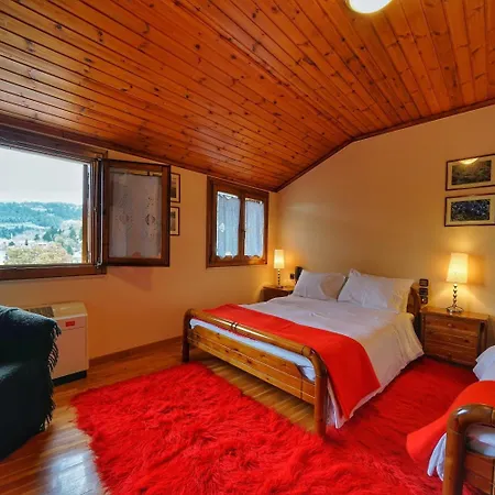 To Balkoni Tis Agorianis 2* Eptálofos