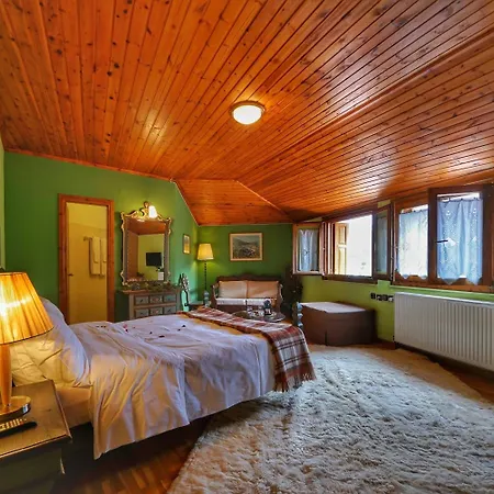 Hotel To Balkoni Tis Agorianis