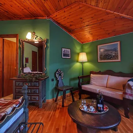 To Balkoni Tis Agorianis Hotel 2*