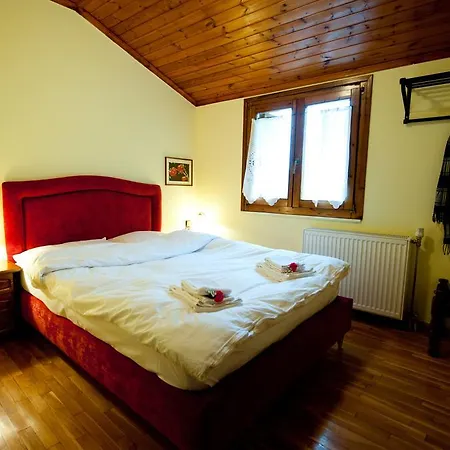 To Balkoni Tis Agorianis 2* Eptálofosz