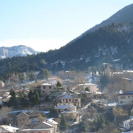 To Balkoni Tis Agorianis 2*