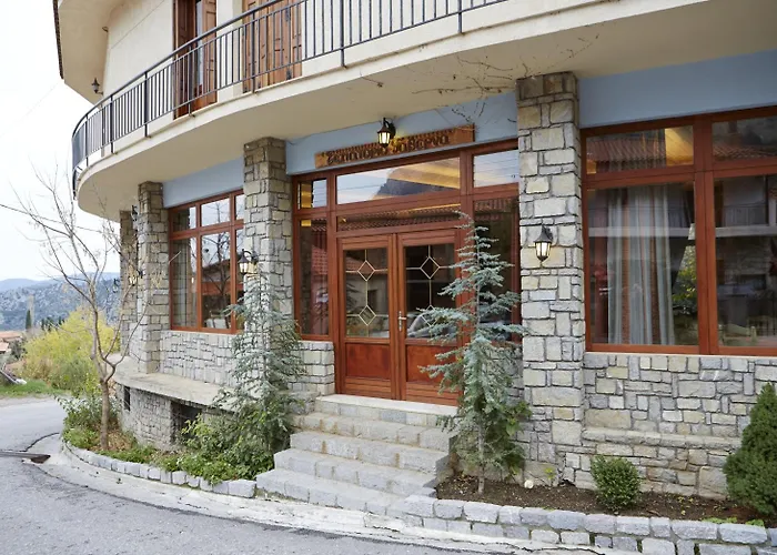 To Balkoni Tis Agorianis Eptálofos