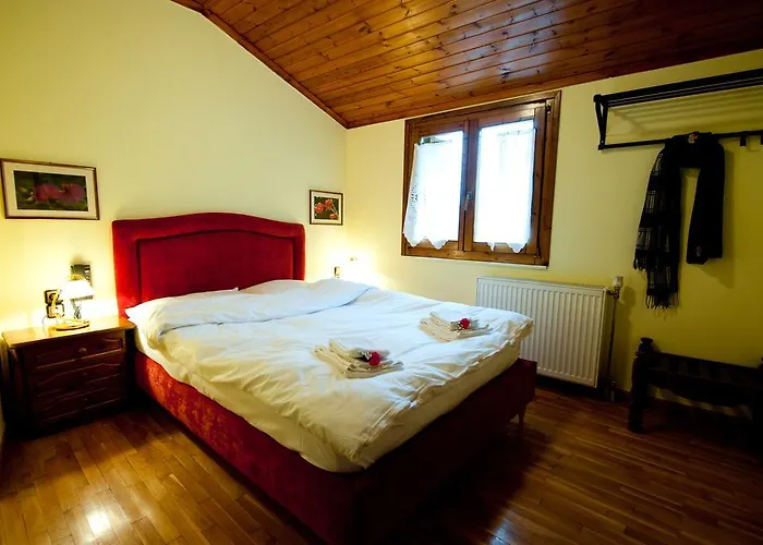 To Balkoni Tis Agorianis 2* Eptálofos